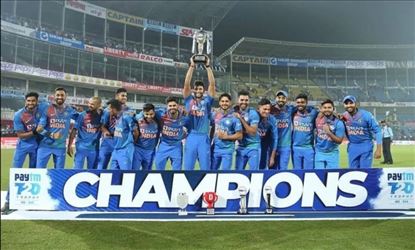 अगर हम ऐसे खेलते रहे, तो यह विराट कोहली और सिलेक्टर्स के लिए बड़ा सिरदर्द होगा, रोहित शर्मा